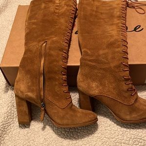 Lace up Boots